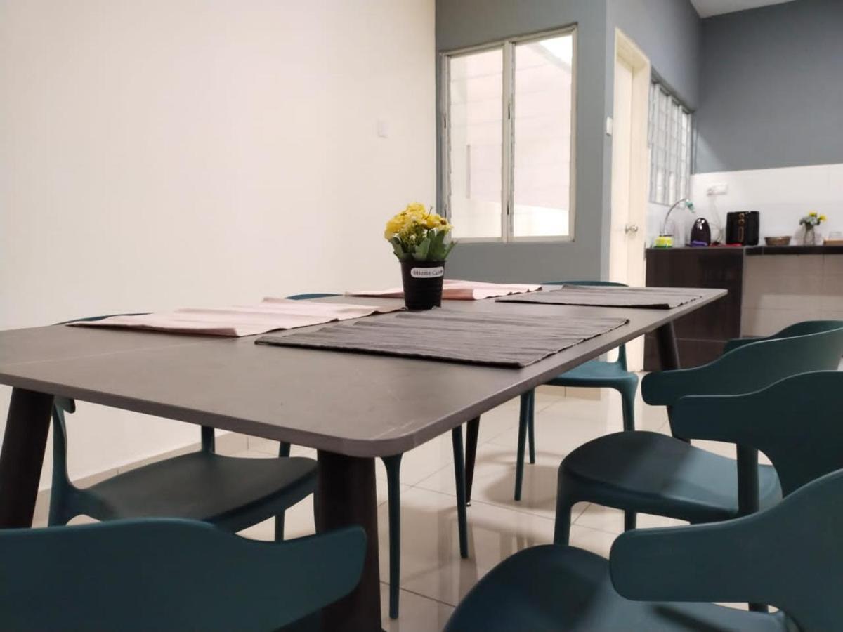 3 Bedrooms Big House Saville Cheras Mrt With Balcony Exteriör bild